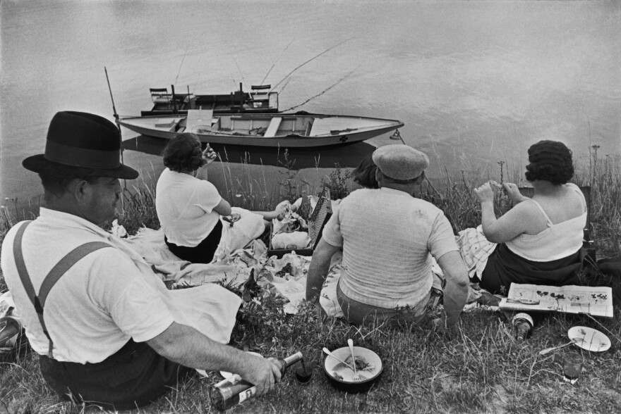 Henri Cartier-Bresson's <em>Sunday on the Banks of the Marne</em>, 1938