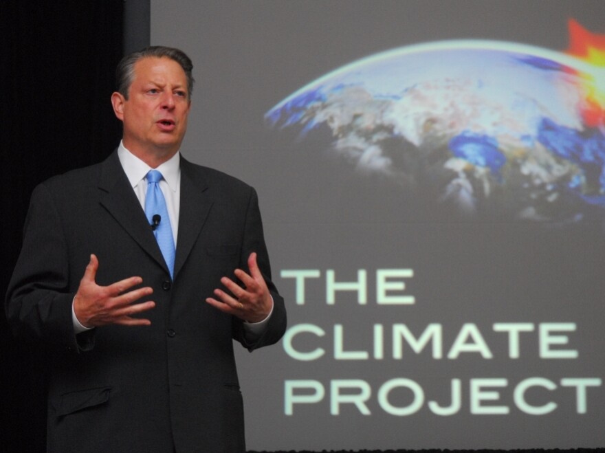 Former Vice President Al Gore trains a group of presenters for the <em>24 Hours of Reality</em> project. The online program will stream live online from 24 locations worldwide.