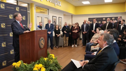 Fourth District Congressman Tom Cole capped off CU's celebration with remarks to faculty, alumni, and industry and community supporters.
with Shane Hunt and Tom Cole.