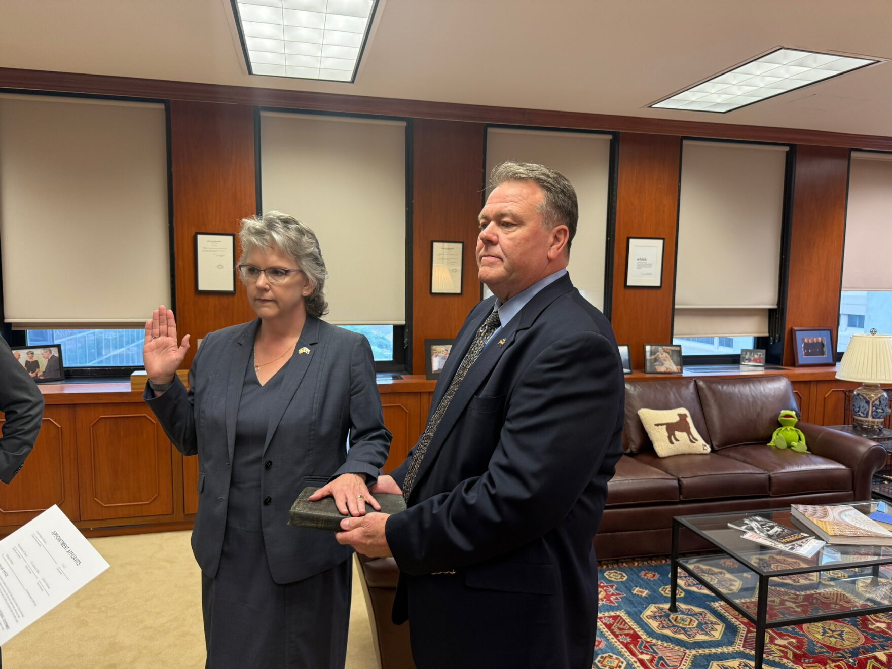 Del. GOP Chair Julianne Murray sworn in as acting U.S. Attorney General ...