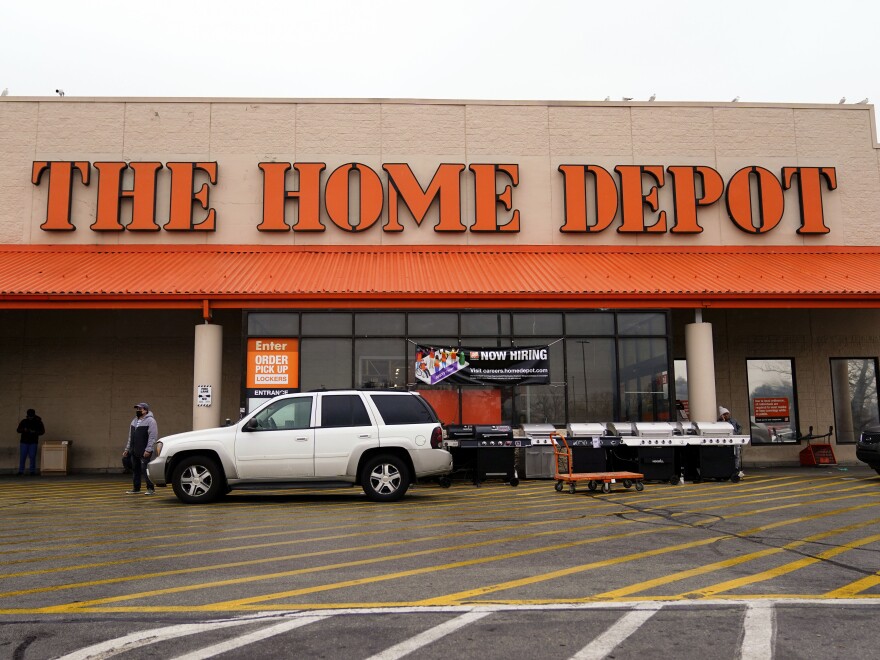 Home Depot workers in Philadelphia vote on whether to form 1st unionized  store