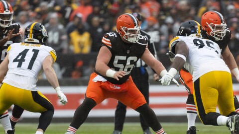 Cleveland Browns center Luke Wypler (56) blocks during an NFL football game, Sunday, Dec. 28, 2025, in Pittsburgh. 