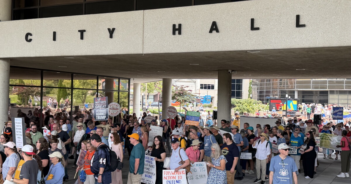 Faith leaders hold rally at Springfield City Hall to support Haitian community