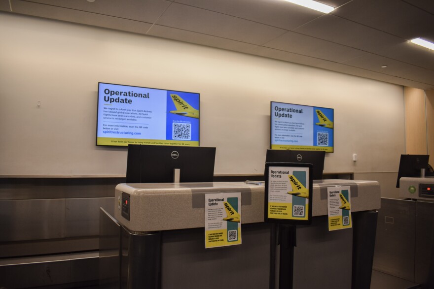 The check-in desk for Spirit Airlines at Tampa International Airport is not operational. 