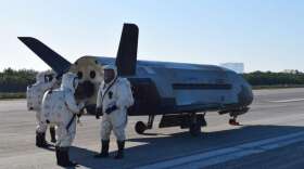 The Air Force's X-37B Orbital Test Vehicle mission 4 landed at NASA 's Kennedy Space Center Shuttle Landing Facility May 7, 2017.  Photo: Air Force