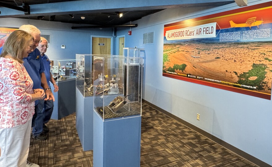 Alamogordo RCers displays at the New Mexico Museum of Space History