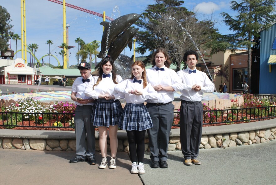 Photo of 'Ride The Cyclone' cast