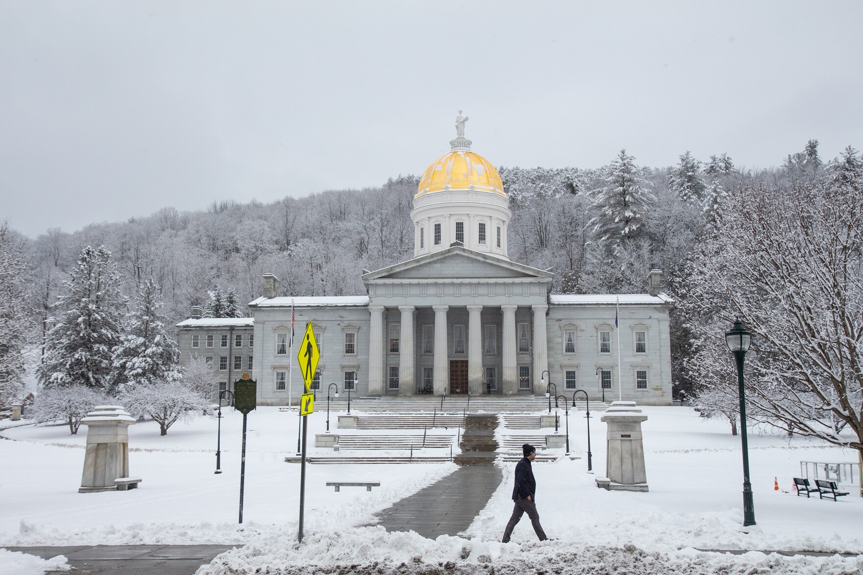 8 new Vermont laws that take effect Jan. 1, 2025 | CAI