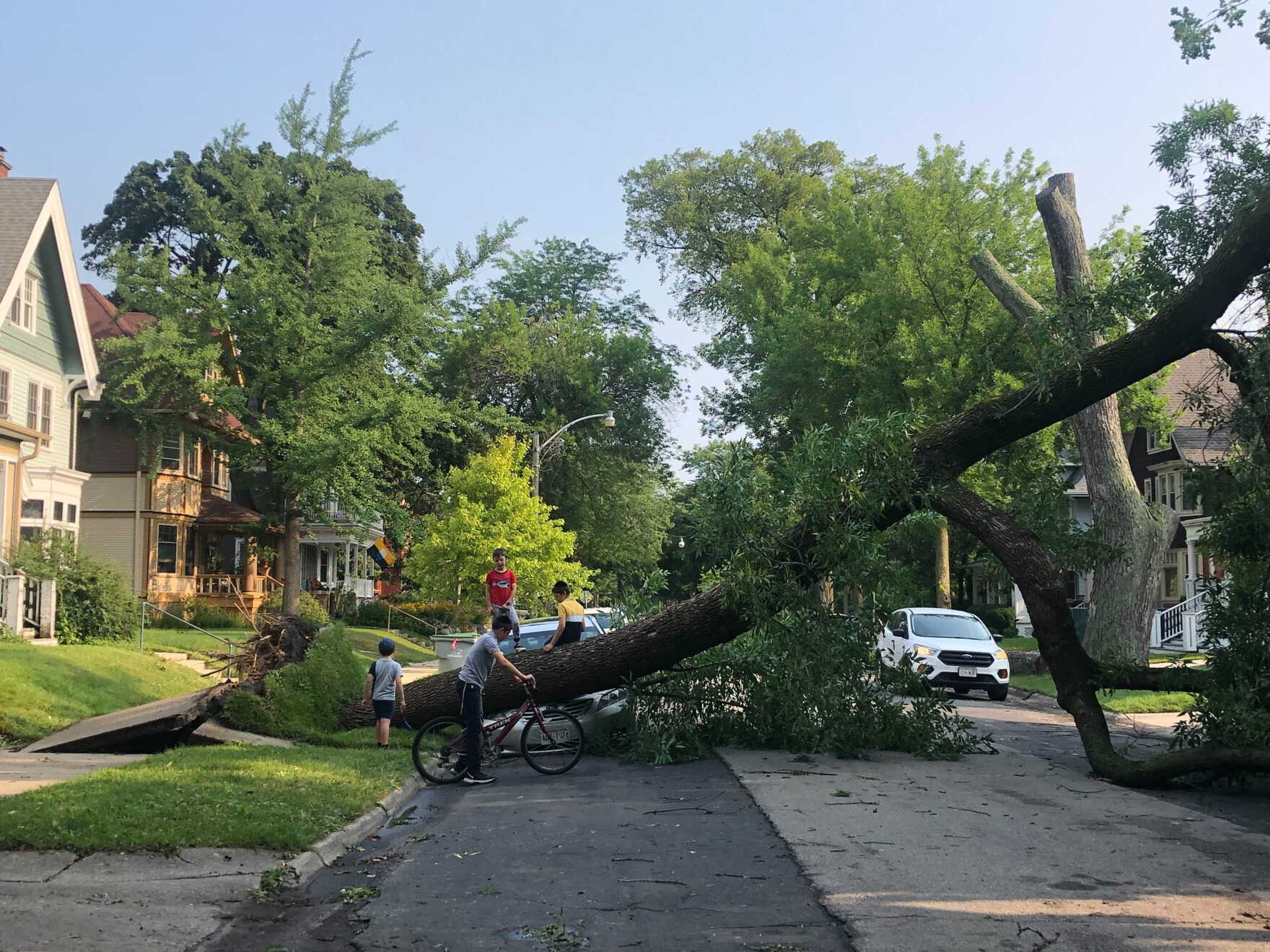 Tens Of Thousands Without Power After Storms Roll Through Wisconsin ...