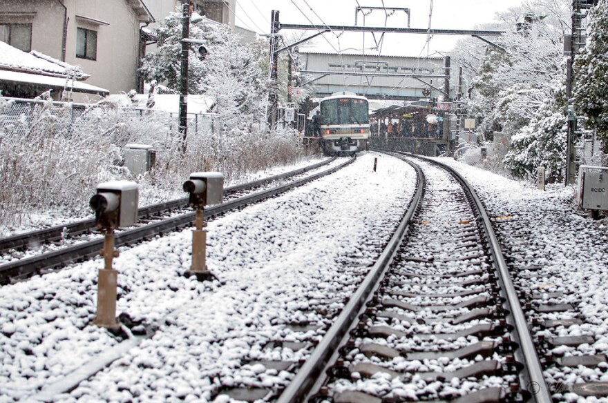 Tracks are often put under a lot of strain in extreme temperatures