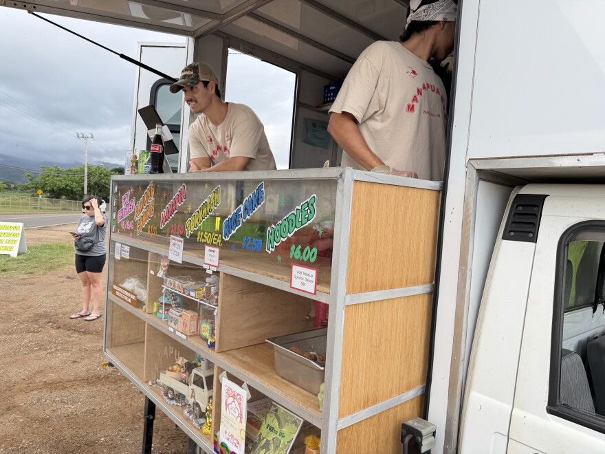 Jourdan Simmonds, owner of the Manapua Man food truck, serves old-school delights out of his ʻ91 Subaru Sambar kei truck. (Oct. 2, 2026)