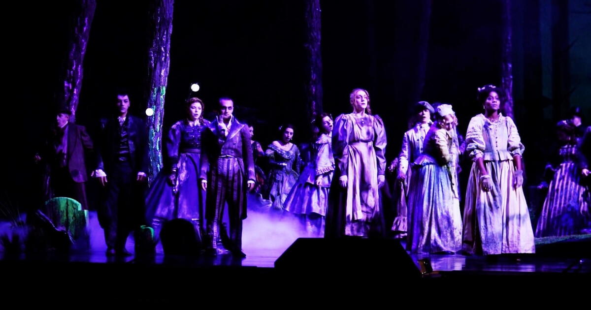 Oper Onlain Drive Met Opera adapts experimental novel 'Lincoln in the Bardo'