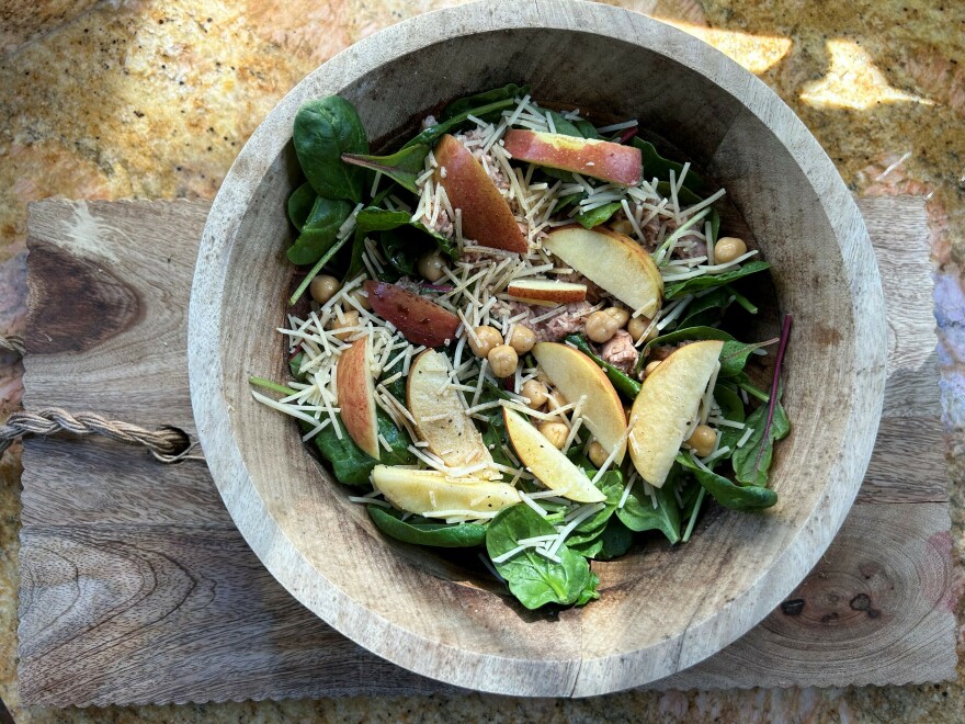 This tuna, chickpea and parmesan salad bowl packs a protein punch, which is crucial for building muscle strength.