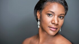 Soprano Elizabeth Llewellyn