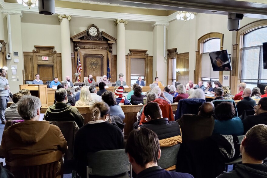 The caucus was at the county courthouse.