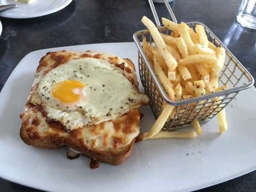 Bistro Le Coq Au Vin Dr. Phillips. Photo: Scott Joseph
