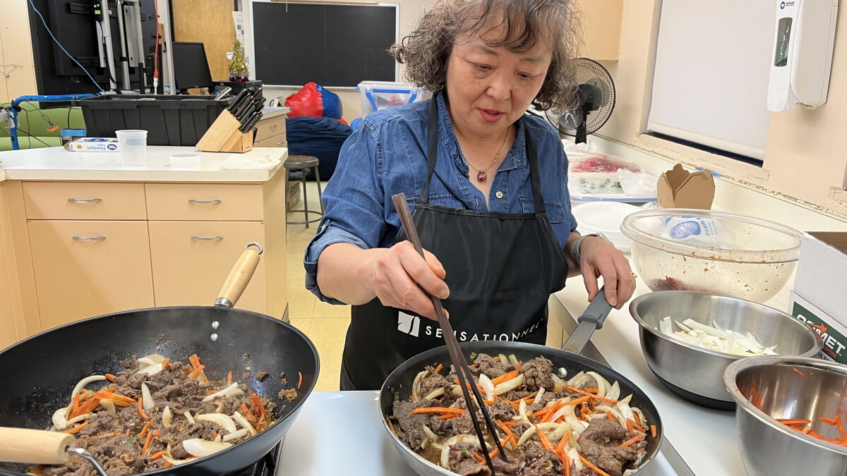 Hundreds of Milwaukeeans have learned Korean cooking from this one woman - Vimarsana News