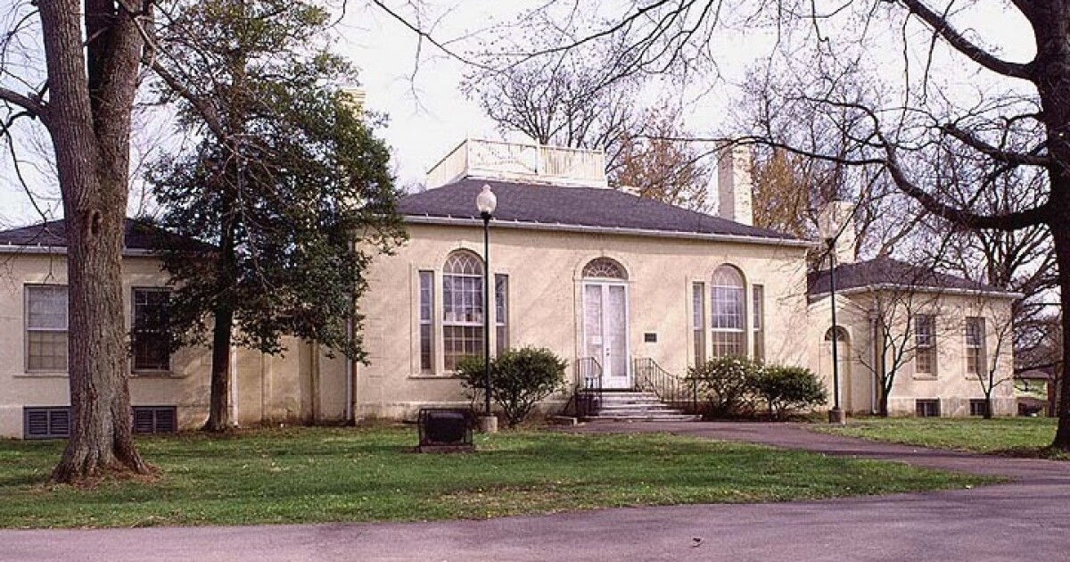 Lexington's Morton House Honored With Historical Plaque