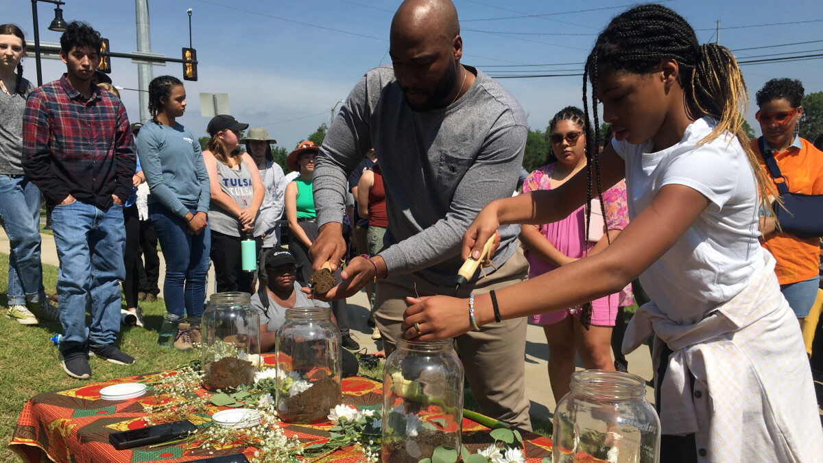 Soil pour ceremony remembers unknown victims of Tulsa Race Massacre - Vimarsana News