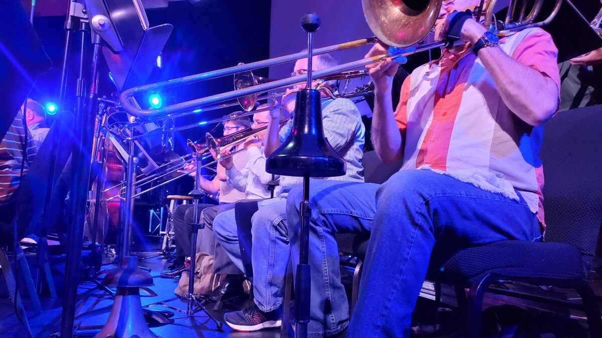 Arts Bonita honors veterans & first responders with big band tribute - Vimarsana News