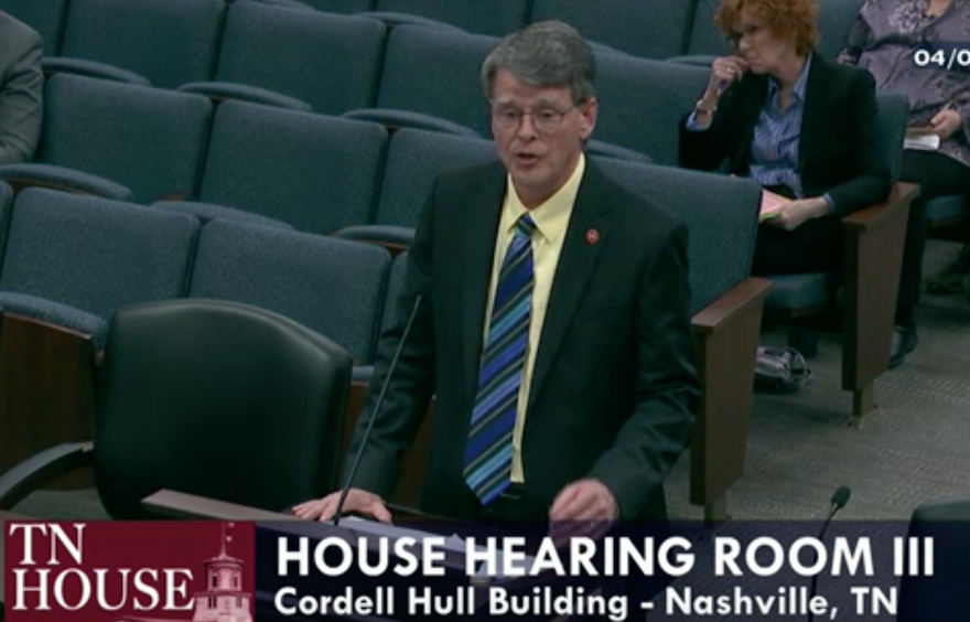 Rep. Tom Leatherwood (R-Arlington) amended his bill that would create a separate marriage license for heterosexuals to exclude children from being wed to adults.