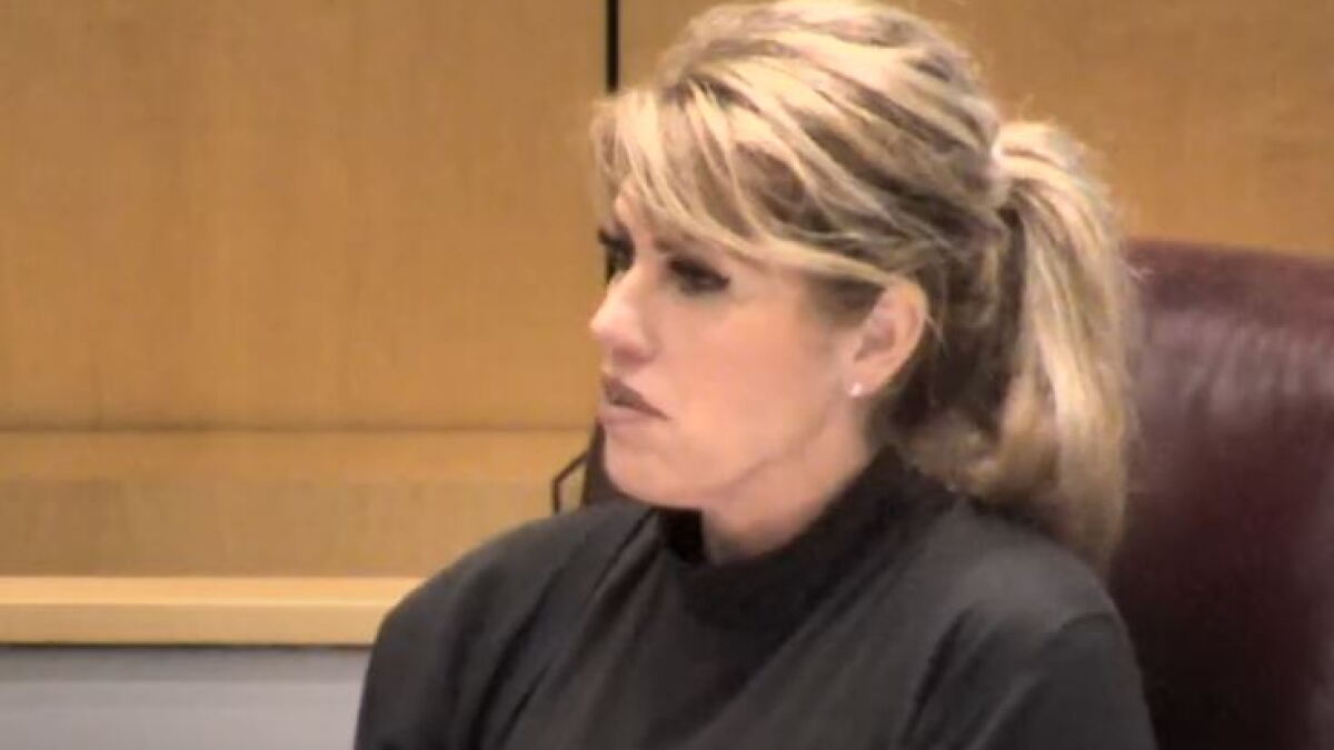 Governor signs order to suspend Cape Coral councilmember after she is arrested on felony charges - Vimarsana News