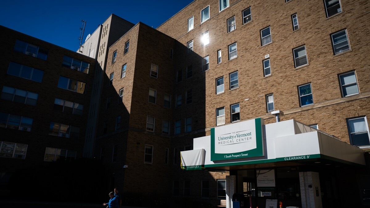 UVM Medical Center inks its second contract with resident physicians