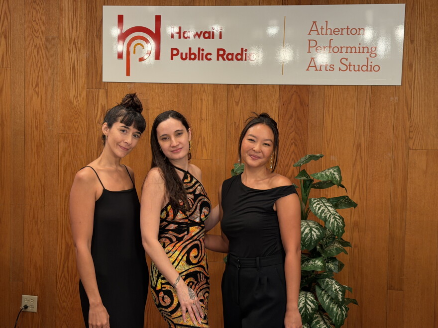 From left to right: vocalist Clara Stegal, ʻukulele musician Taimane and acoustic guitarist Rachel Look.