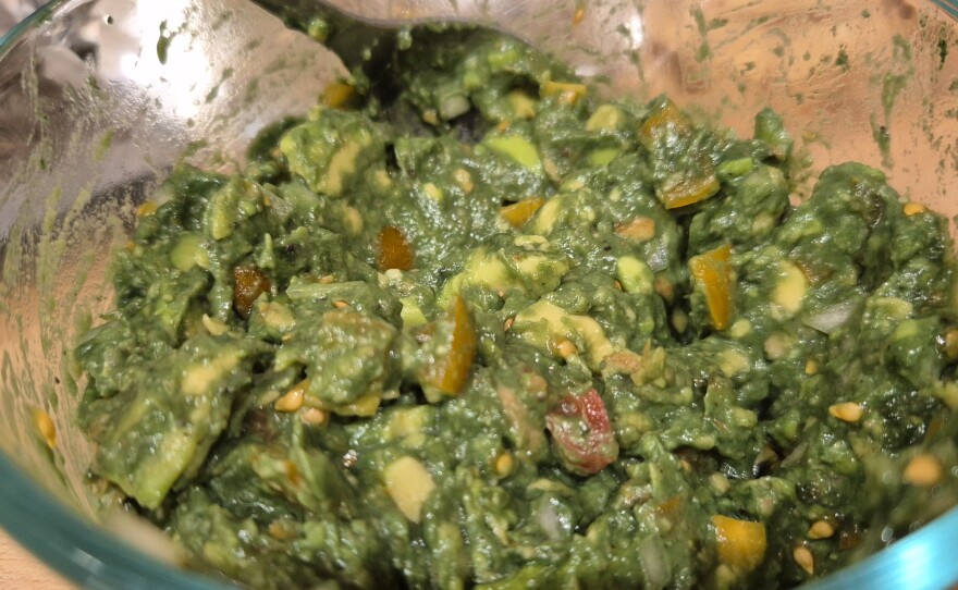 The spirulina makes the guacamole even greener.