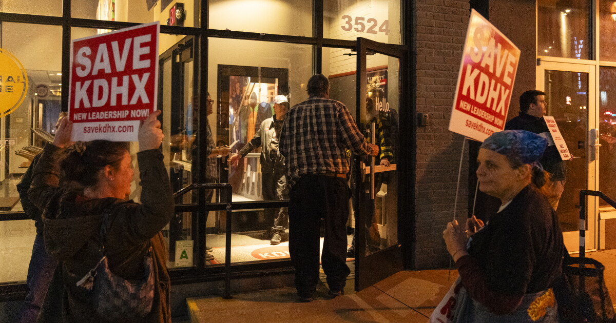 Critics hope to block impending sale of KDHX to K-LOVE | STLPR