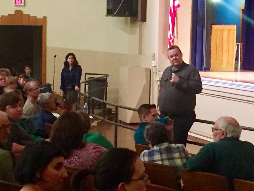 Sen. Tester hears constituent concerns at Helena town hall, March 17, 2017.