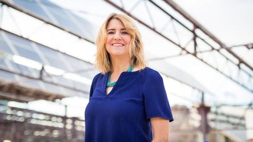  Sen. Lauren Kuby in a blue shirt