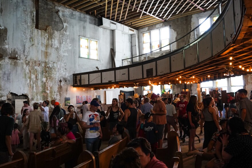 In Oak Cliff An Art Walk Saturday Is The Latest Event To Help Preserve A Historic Church Kera 