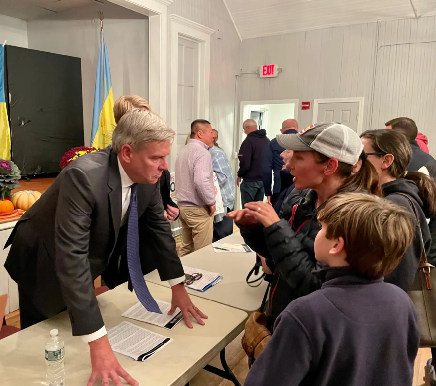 Bob Stefanowski at a campaign event Wednesday where he opposed any COVID-19 vaccine mandate. On Thursday, he challenged Lamont to pledge his opposition.