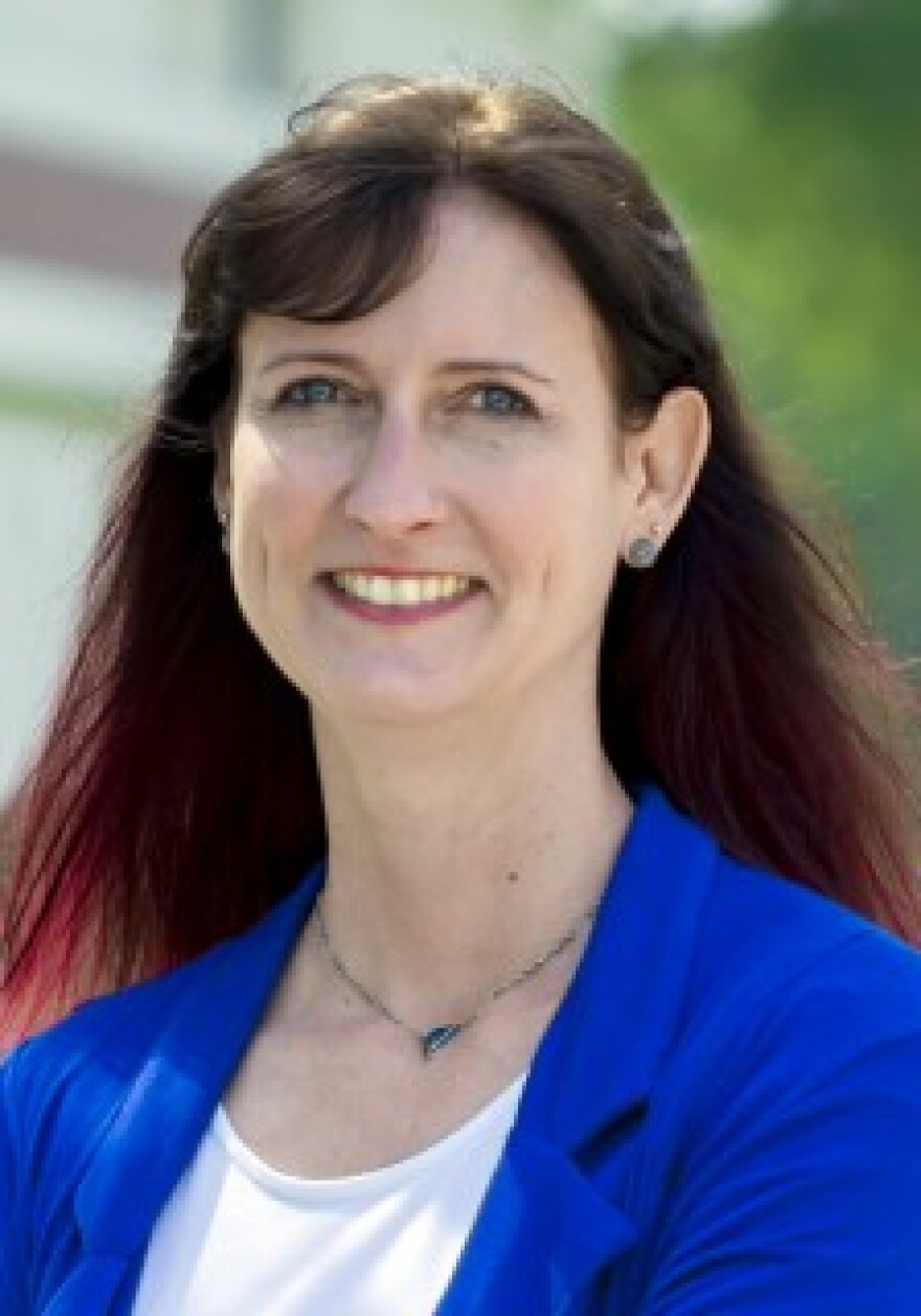 dr_heidi_hatfield_edwards.jpg