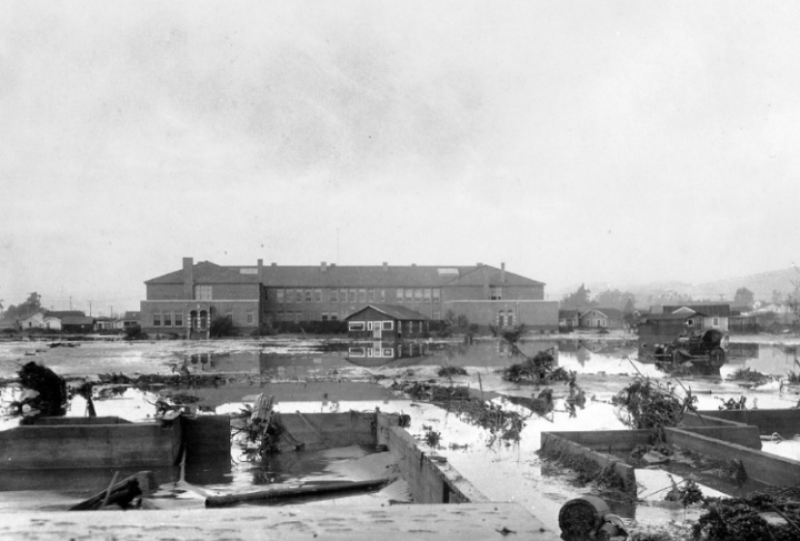 Isbell Middle School after the 1928 St. Francis Dam break decimated much of Santa Paula.