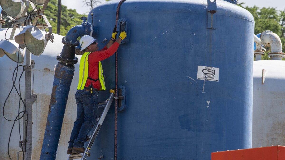 Joint Task Force-Red Hill says defueling still on track for June 2024 - Vimarsana News