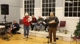 The Old Duffers and Powder Puffers perform in Murray.