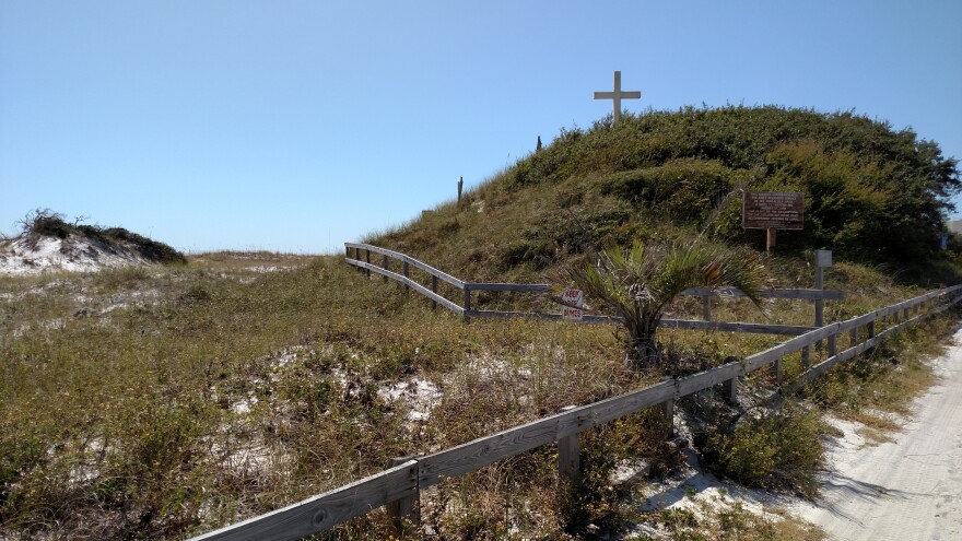 the_cross_dune_2019.jpg