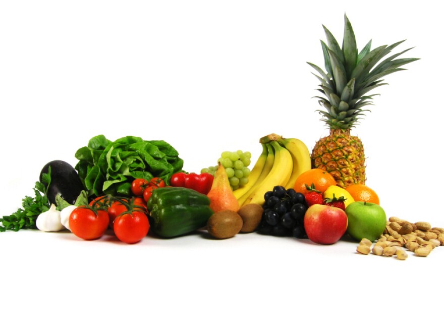 The government needs to make the most nutritious fruits and vegetables more affordable, researchers say.