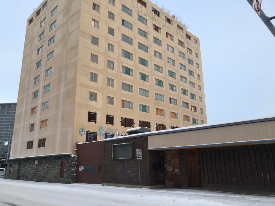 The Polaris Hotel tower and annex.