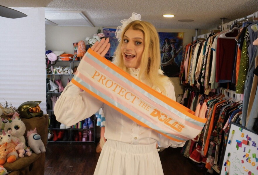 Gertsen shows off her Tennessee Doll themed sash, complete with colors representing the transgender pride flag.