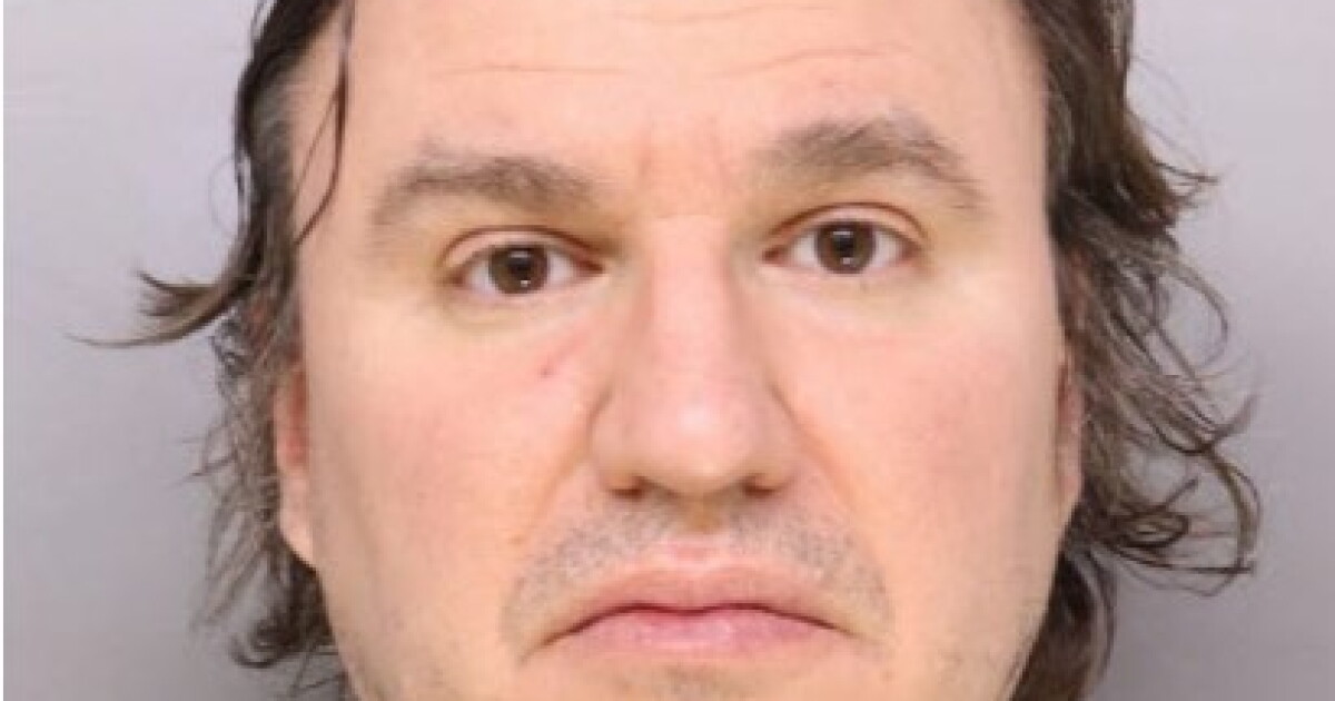 Former Cincinnati ICE agent sentenced for lying to federal authorities