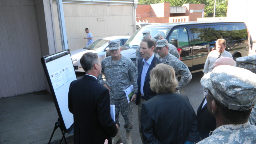 Oregon Sen. Ron Wyden Gets A Briefing At Joint Base Lewis-McChord On How Guardsmen Are Now Transitioned Home