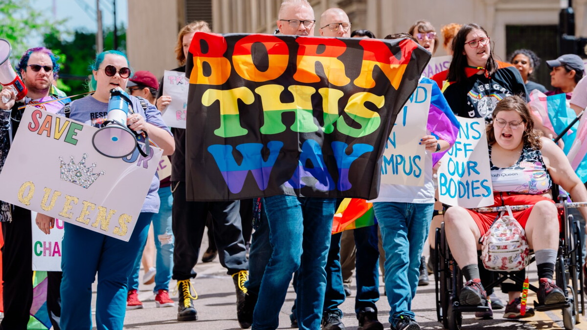 'Doctors have lost their voice': Top trans care doctor leaves Texas as lawmakers pass bans - Vimarsana News