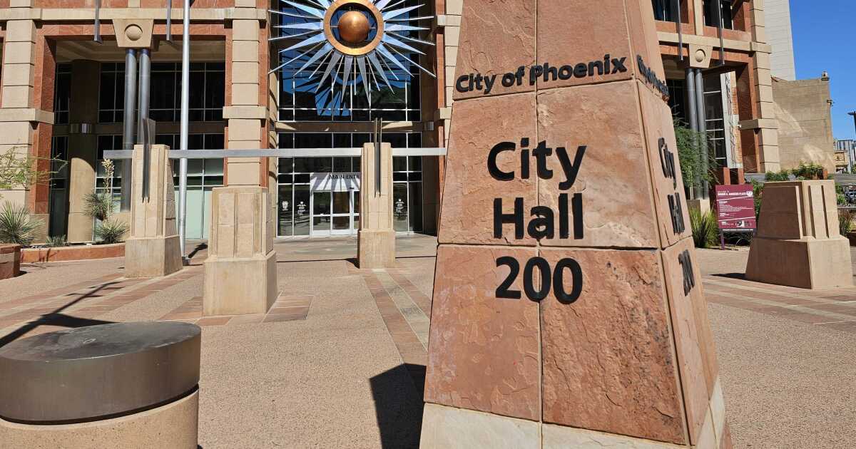 Phoenix council approves $800,000 in settlements for Police, Fire Department cases