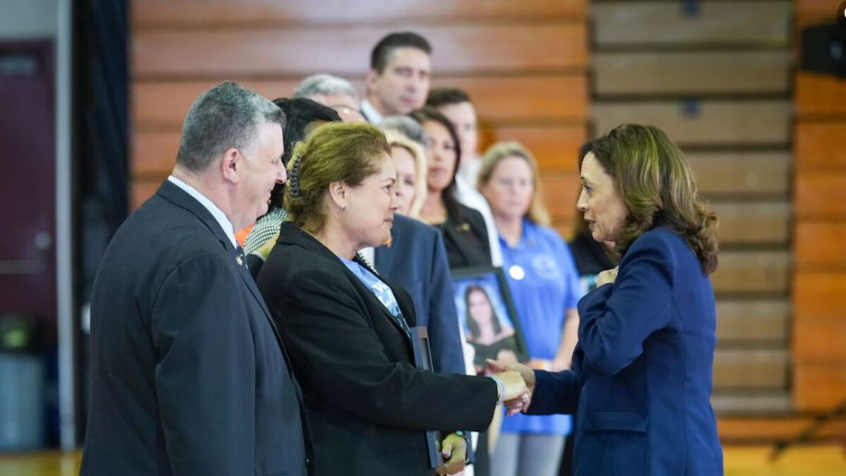 'Frozen in time.' Kamala Harris tours bloodstained building where 2018 Parkland massacre happene - Vimarsana News
