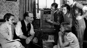 50s-radio-family