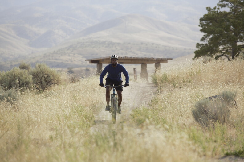 Baratunde does a little mountain biking on his trip to Idaho.