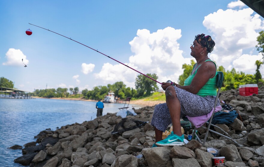 WI Women Fish event on Wolf River